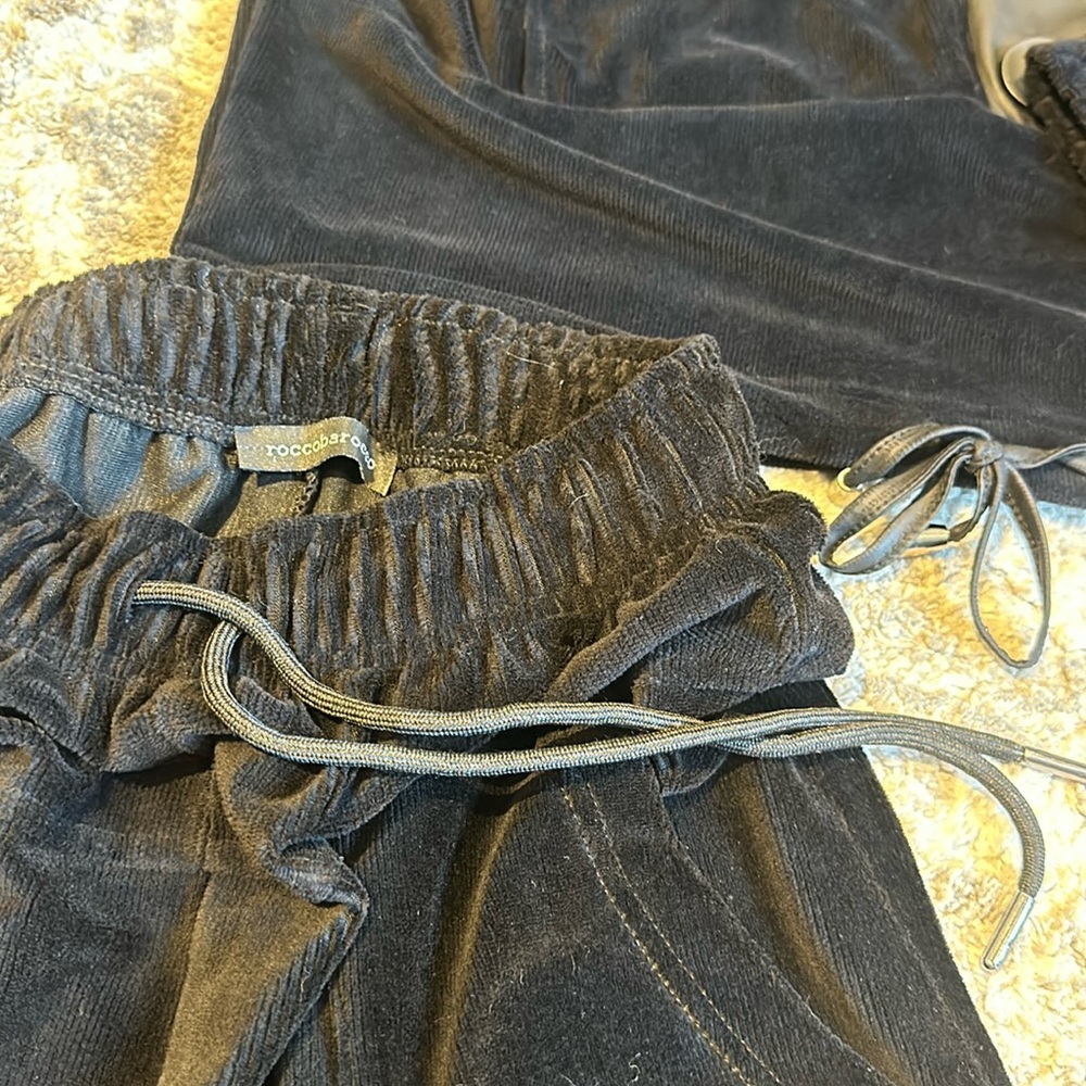 Women’s Roccobarocco Sweatsuit - Picture 4 of 4